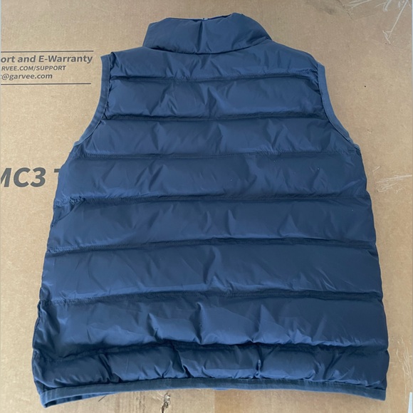 Mini Boden Boys Reversible Blue Navy Animal Print Puffer Vest Sz 4-5y - Picture 12 of 13